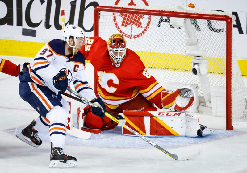 Oilers Flames Hockey