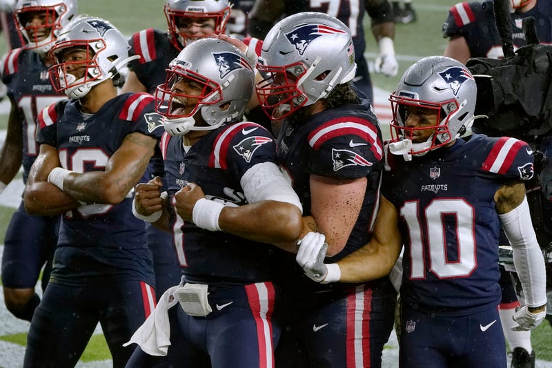 APTOPIX Ravens Patriots Football