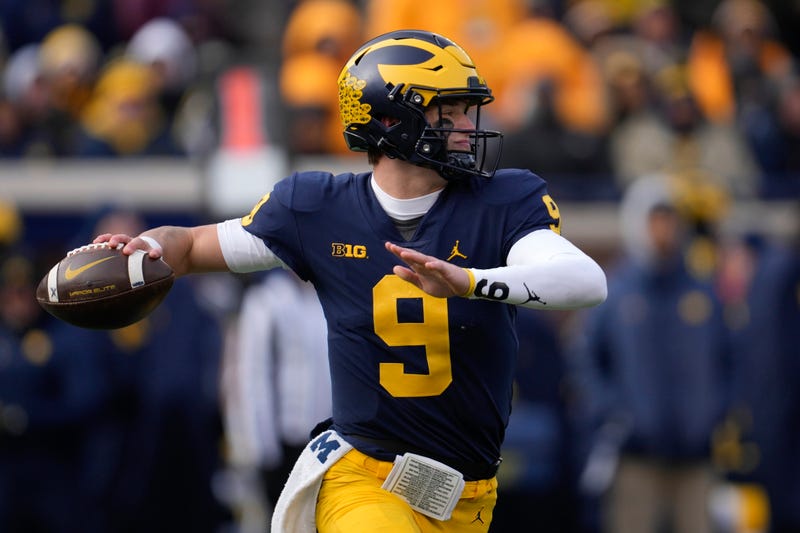 Illinois Michigan Football