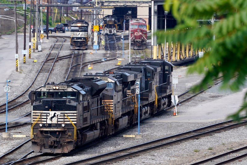 Railroad Contract Talks