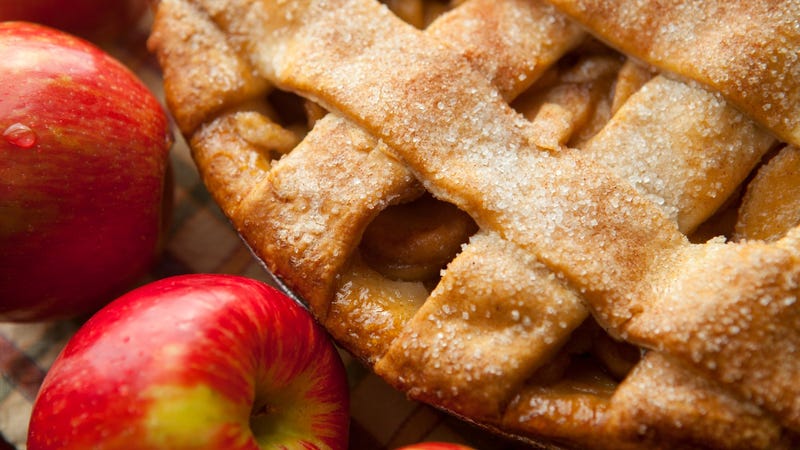 Apple pie and a bunch of apples