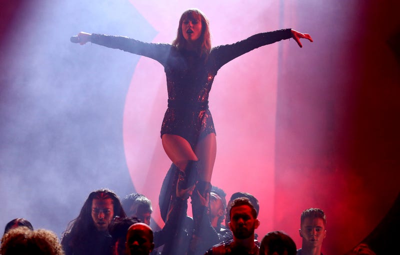 Taylor Swift performs "I Did Something Bad" at the American Music Awards on Tuesday, Oct. 9, 2018, at the Microsoft Theater in Los Angeles.
