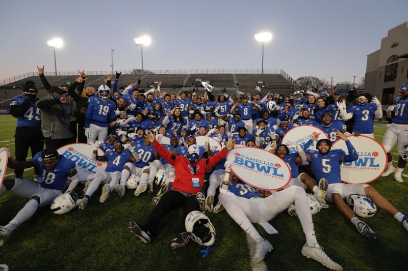 UB Bulls football
