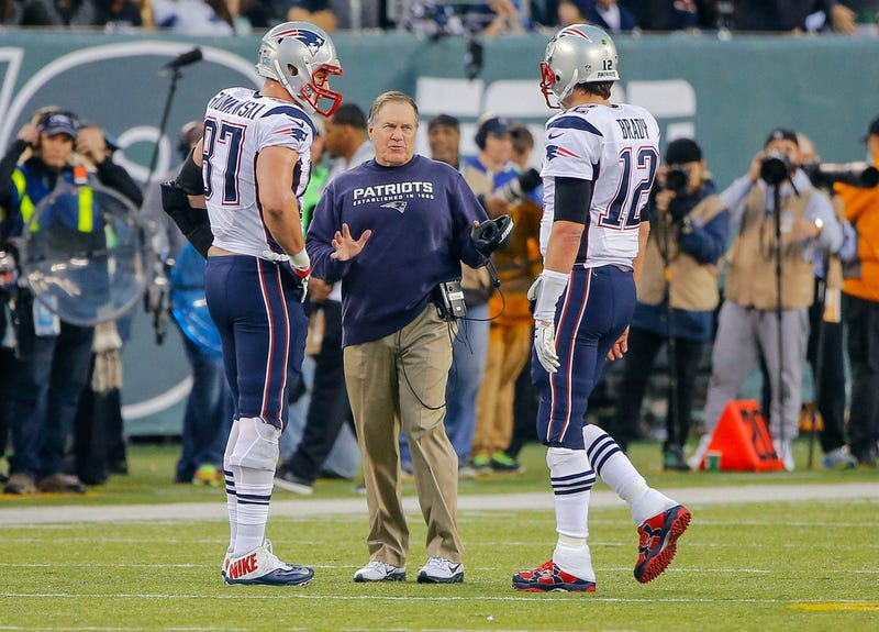 Tom Brady recruited Patriots team, Rob Gronkowski for new film