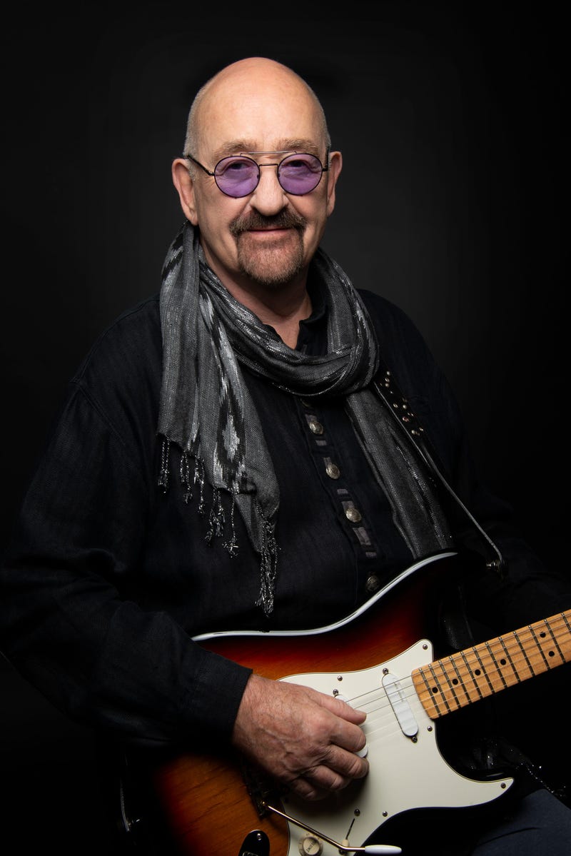 Picture of Dave Mason