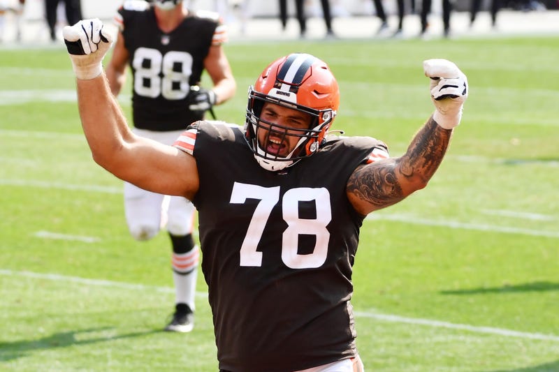 Cleveland Browns offensive tackle Jack Conklin celebrates after running back Nick Chubb scored a touchdown.