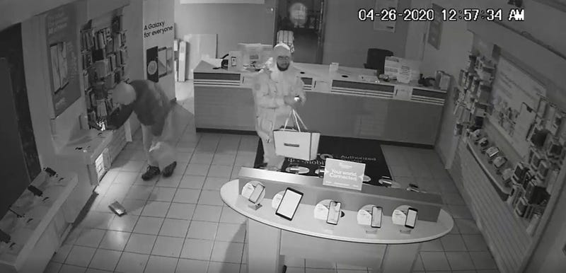 Metro PCS robbery