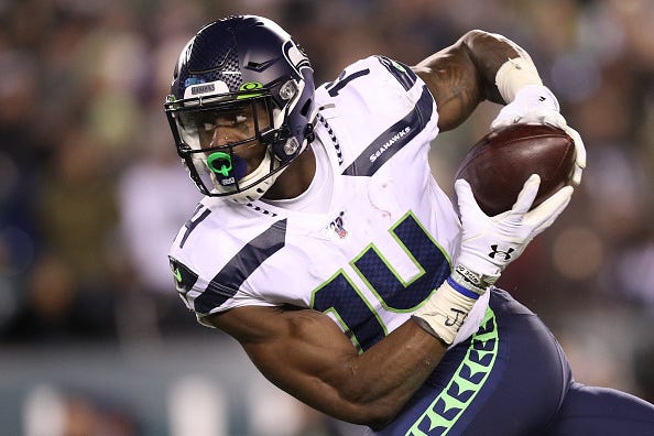 D.K. Metcalf hauls in a pass with the Seattle Seahawks.