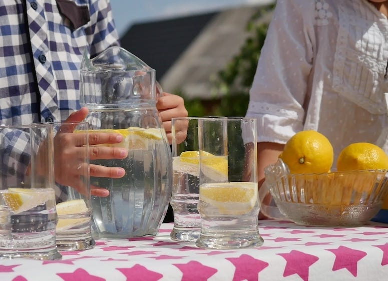 Kids, Lemonade Stand, Water, Lemons, Glasses, Outdoors, Table