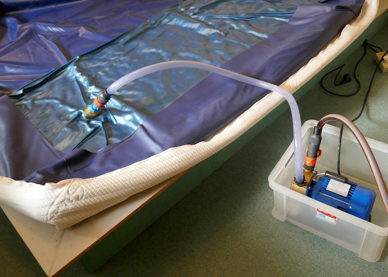 Waterbed, Water Mattress, Bed, Bedroom, Pump