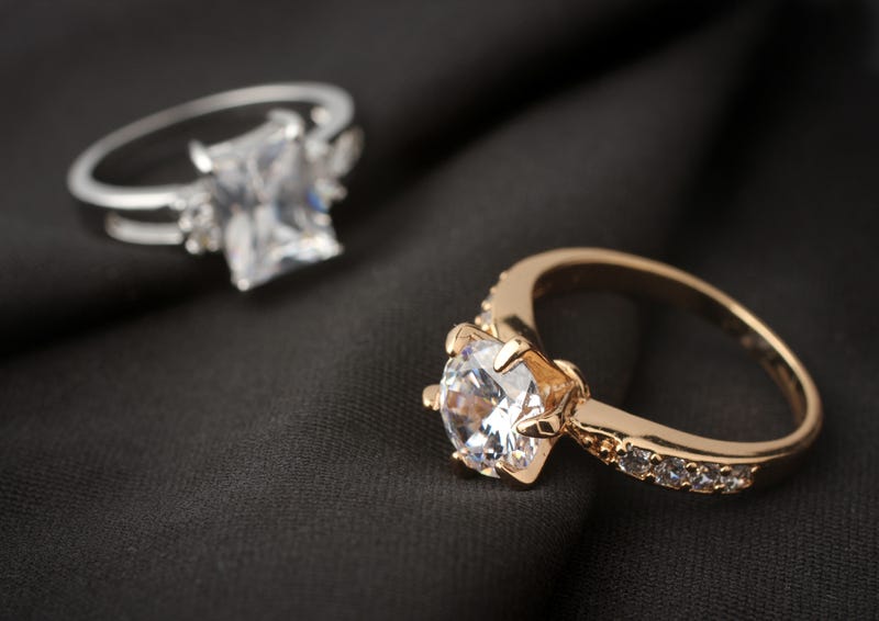 two, diamonds, jeweler, difference