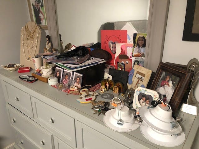 Dresser Messes