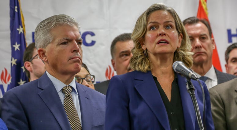 Laura Curran, Steve Bellone