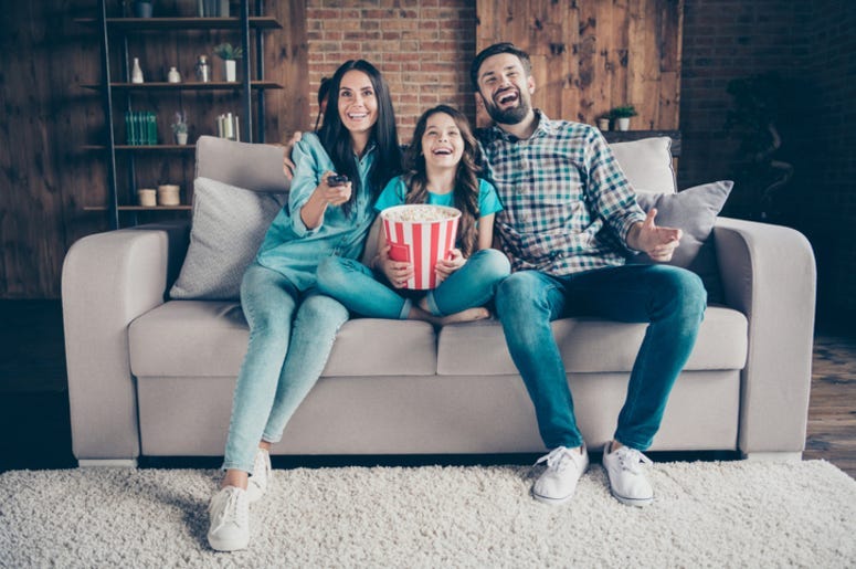 Family_Watching_TV