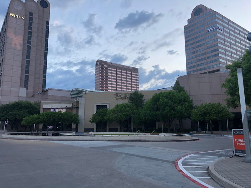 Galleria Dallas Curbside Pickup