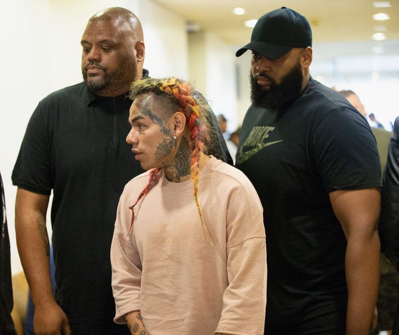 Tekashi-6ix9ine-GettyImages-1021309454.jpg