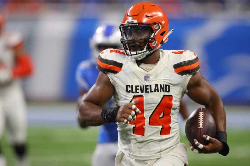 Nate Orchard, playing for the Cleveland Browns, runs for a second quarter touchdown.