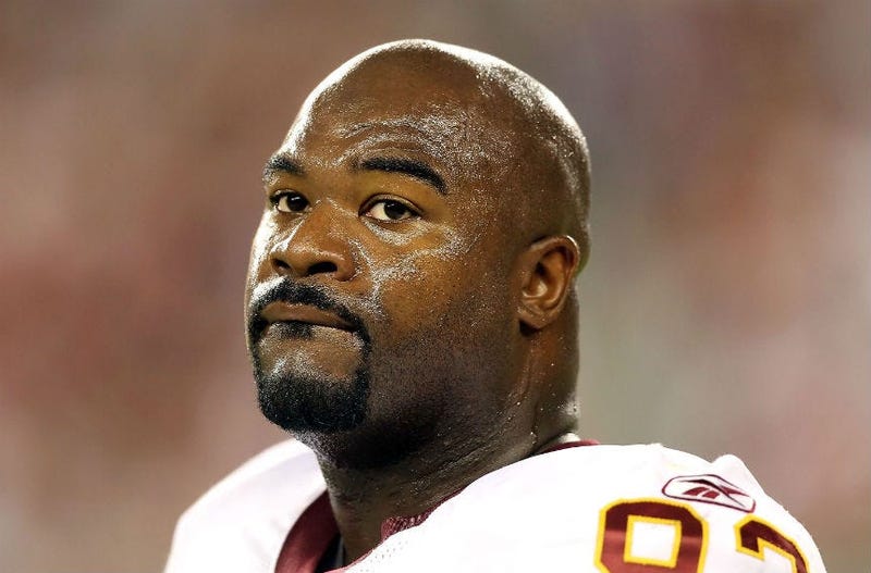 Former Redskins and NFL lineman Albert Haynesworth announces he needs a kidney.