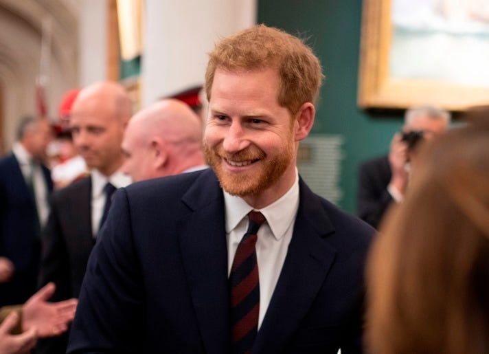 LONDON, ENGLAND - APRIL 04: Prince Harry, Duke of Sussex meeting guests from a wide cross - section of City professionals and business leaders at The Guildhall on April 04, 2019 in London, England. The Duke of Sussex attended the twelfth annual Lord Mayor