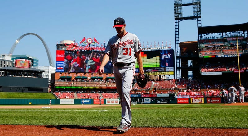 Nationals clinging to Wild Card lead