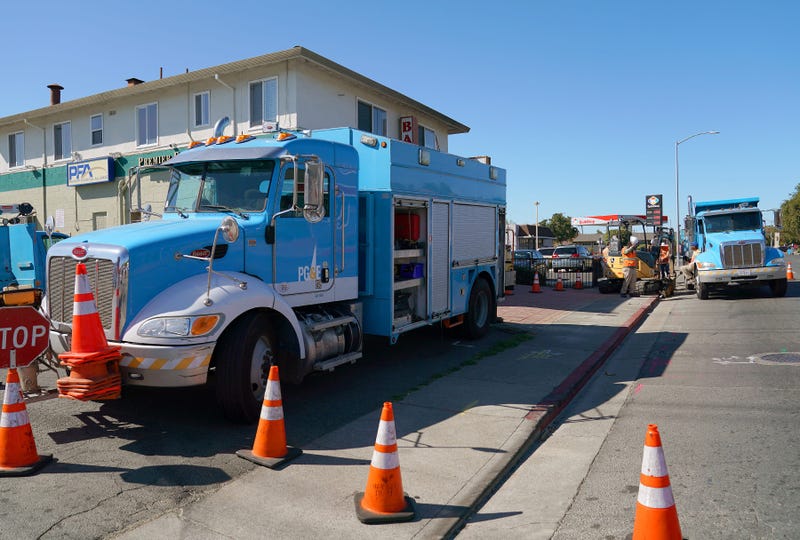 acific Gas & Electric crews work on October 09, 2019 in Vallejo, California.