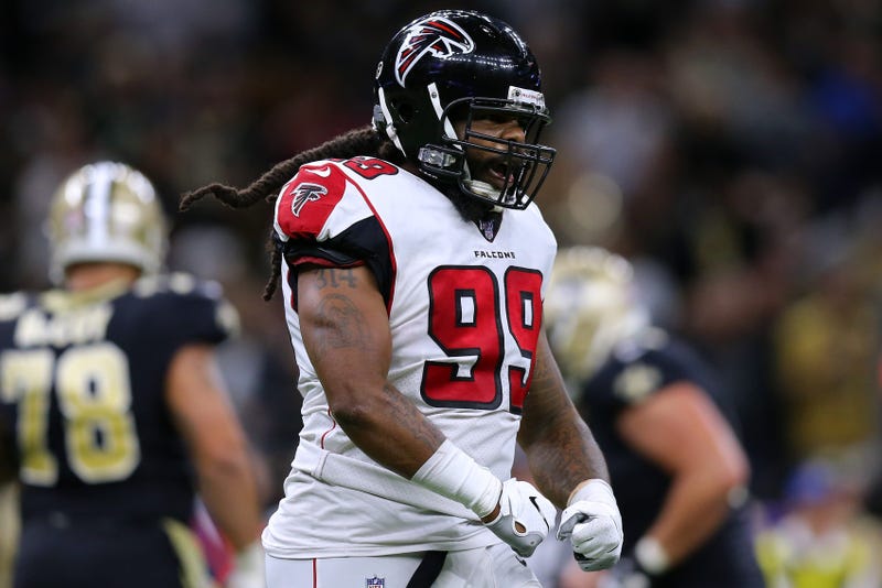 Adrian Clayborn signed a contract with the Cleveland Browns