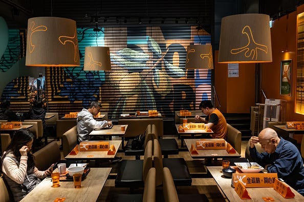 restaurant social distancing