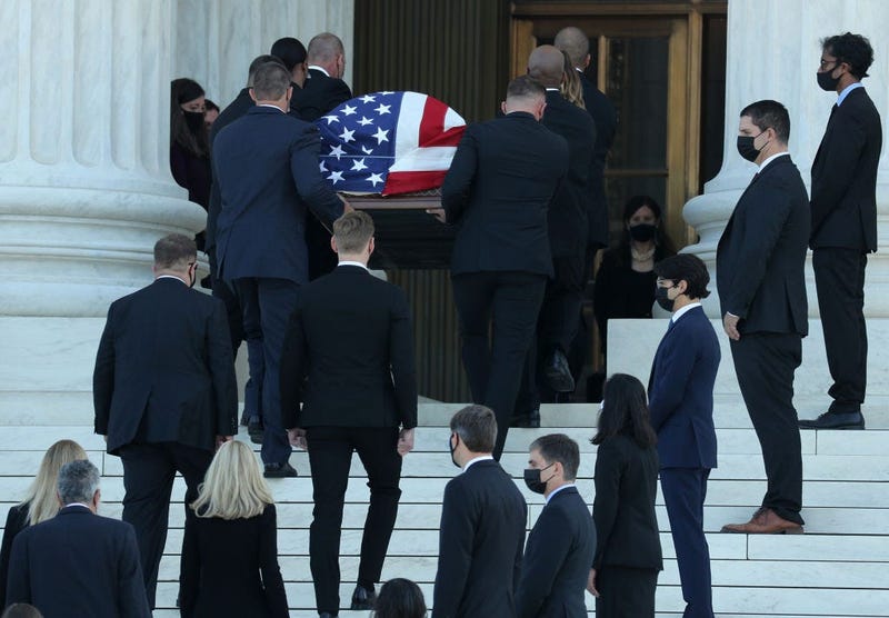Mourners pay respects to Justice Ginsburg at the Supreme Court