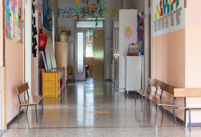 Kindergarten, Hallway, Elementary School