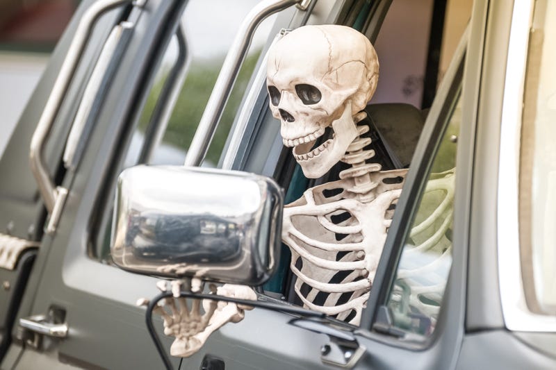 Skeleton car