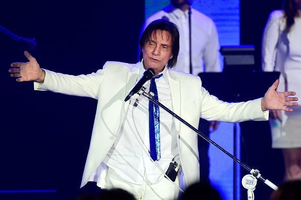 Honoree Roberto Carlos performs onstage during the 2015 Latin GRAMMY Person of the Year honoring Roberto Carlos at the Mandalay Bay Events Center on November 18, 2015 in Las Vegas, Nevada.