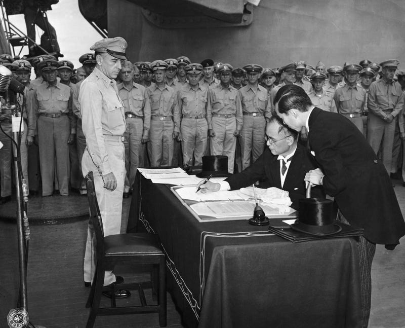 Namoro Shigomitso Signing surrender document