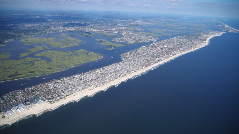 2 Die After Swimmers Pulled From Waters Off Nj Long Island