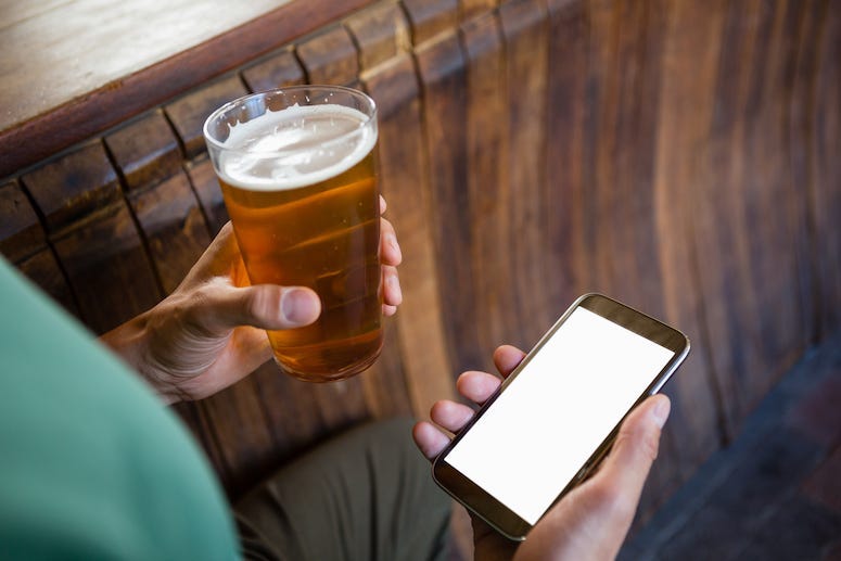 Smartphone, Beer, Glass, Bar