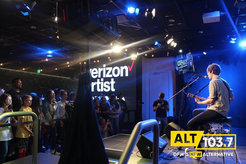 iDKHOW Live At The Verizon Artist Lounge At ALT 103.7 Studios