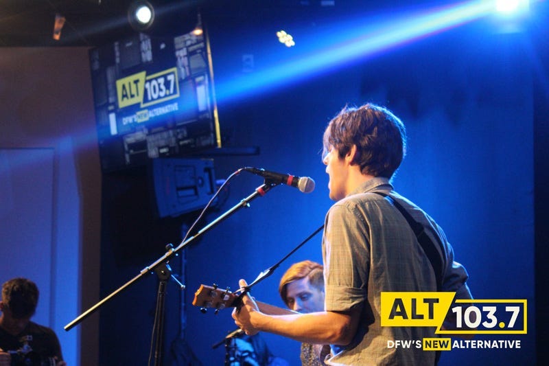 iDKHOW Live At The Verizon Artist Lounge At ALT 103.7 Studios
