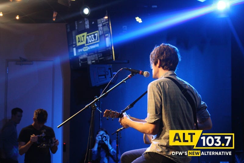 iDKHOW Live At The Verizon Artist Lounge At ALT 103.7 Studios