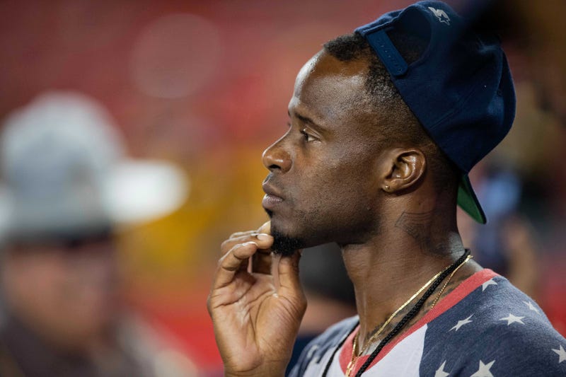 Pittsburgh Steelers former cornerback Ike Taylor looks on from the sideline prior to the game between the Pittsburgh Steelers and Tampa Bay Buccaneers at Raymond James Stadium in 2018.