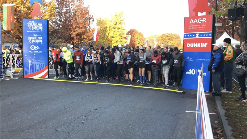 Runners lined up to start the half-marathon.
