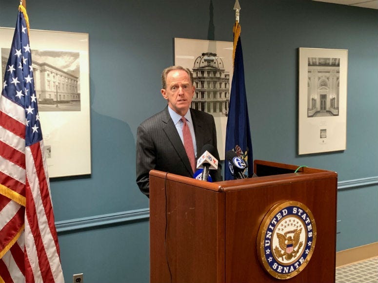 Pennsylvania U.S. Sen. Pat Toomey at a meeting with reporters.