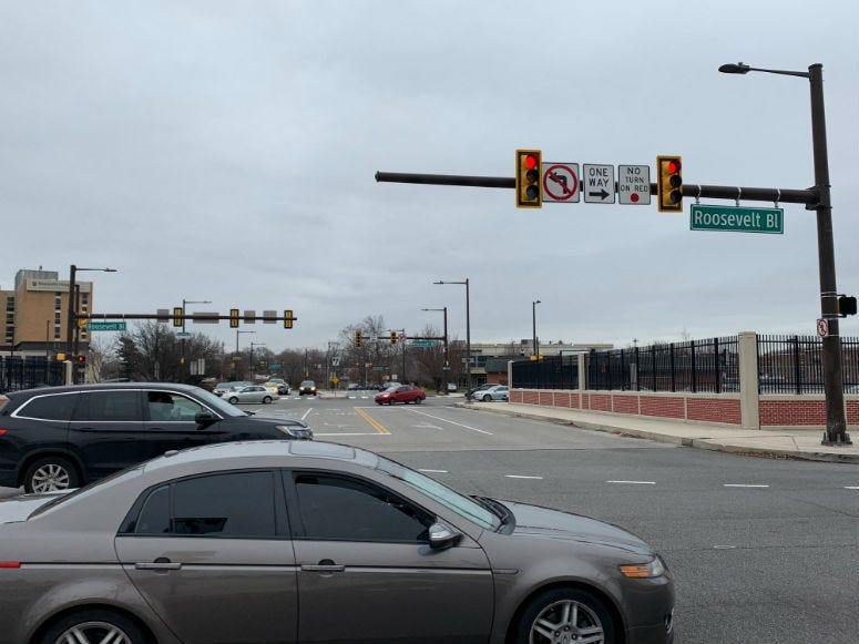 Cars on Roosevelt Boulevard.