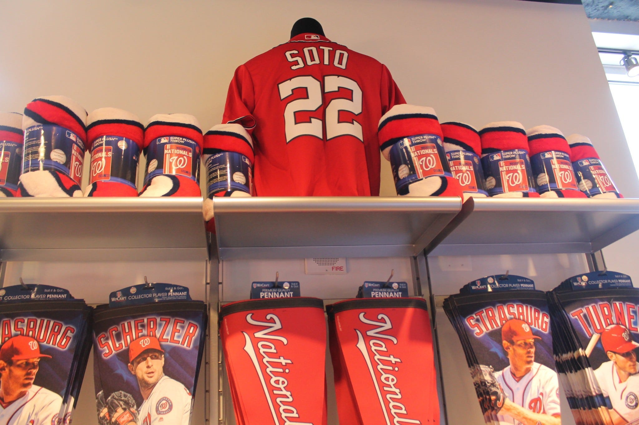 nationals fan store
