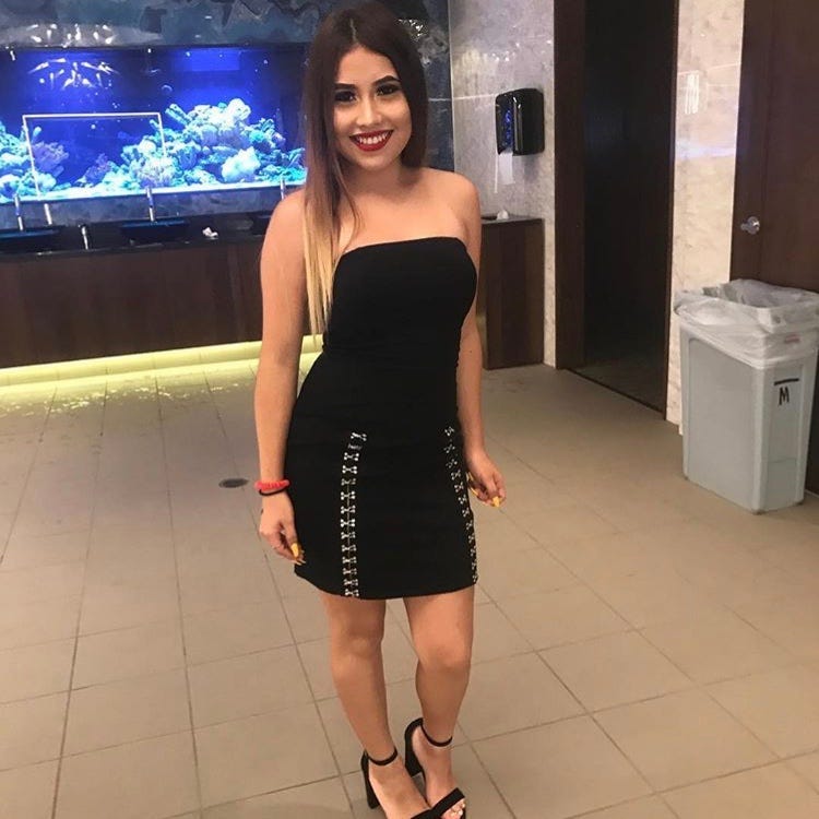 MIM Modelo De Instagram En El Metroplex Con C.hinnnaa