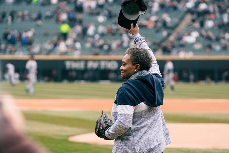 Mayor-elect Lori Lightfoot throws out the first pitch for the Chicago White Sox.