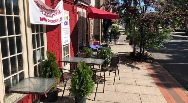 Outdoor dining in New Jersey