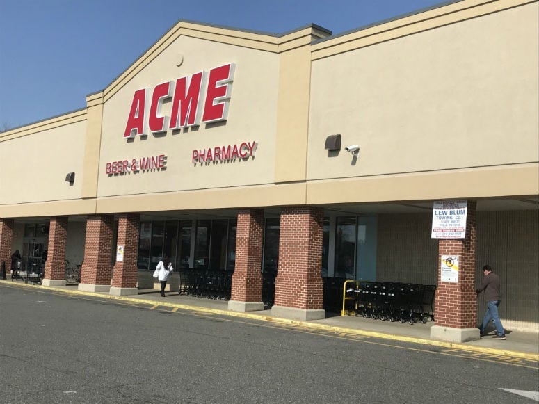 Shoppers at the East Passyunk Avenue Acme react after learning that one of the store's workers has hepatitis A.