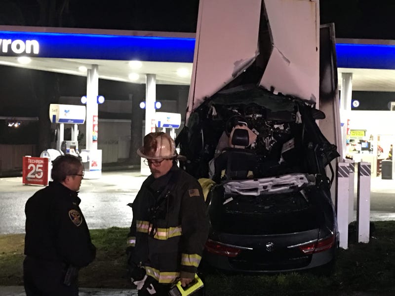 Crash aftermath at 19th Avenue and Junipero Serra Boulevard