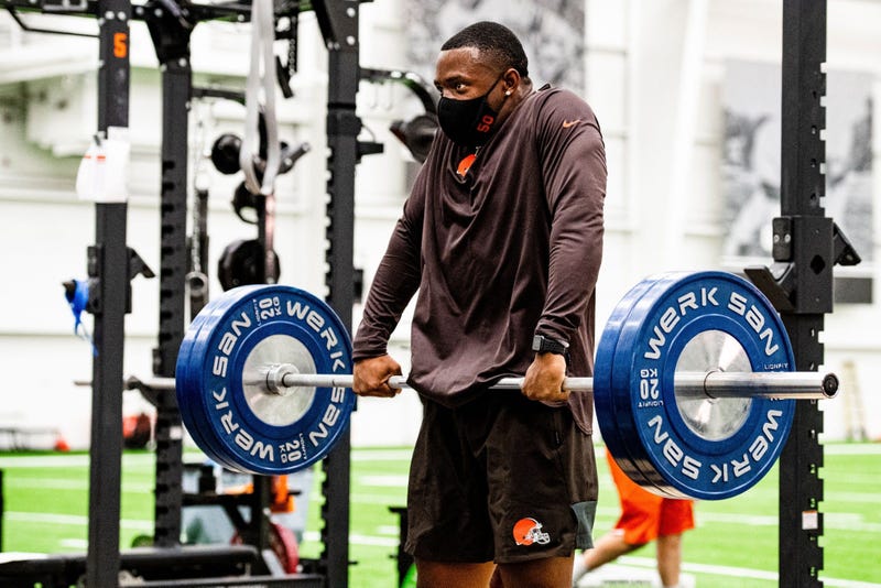 Cleveland Browns linebacker Jacob Phillips