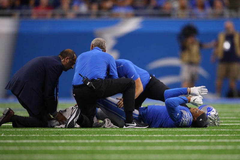 Jermaine Kearse suffers Broken Leg In Loss To New England Patriots