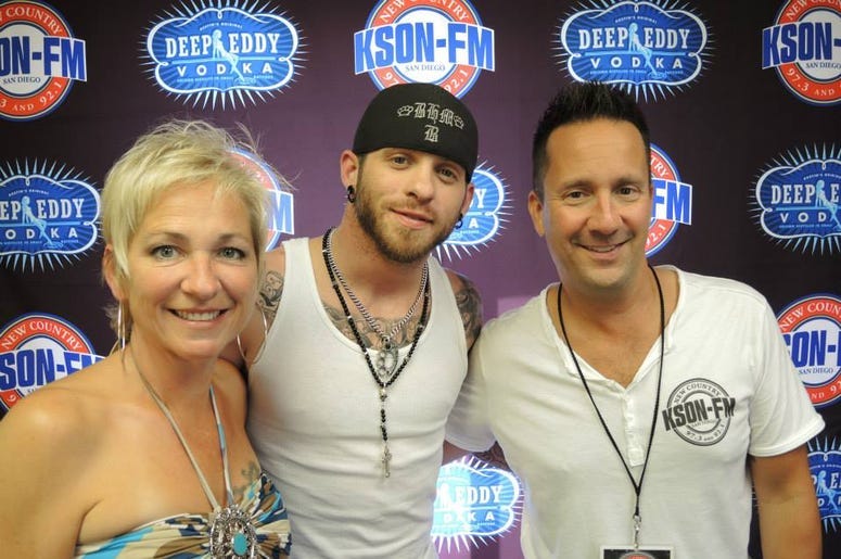 Gone But Not Forgotten Lyrics Brantley Gilbert Brantley Gilbert Talks "Gone But Not Forgotten"
